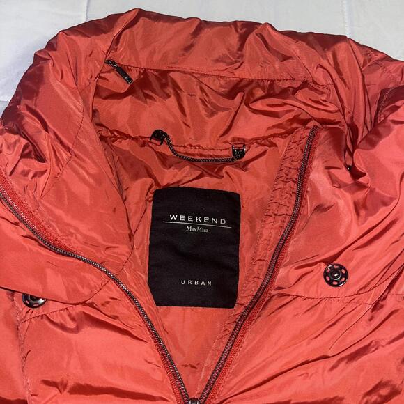 Weekend MaxMara Urban $650 Red Puffer Jacket with Belt Size Woman’s 12 Luxury - Picture 3 of 9